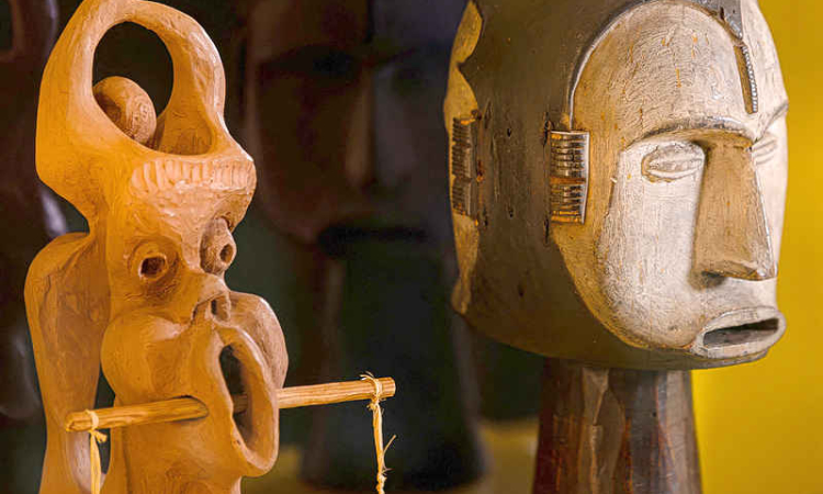 UK museum displays thousands of African  artefacts it knows almost nothing about